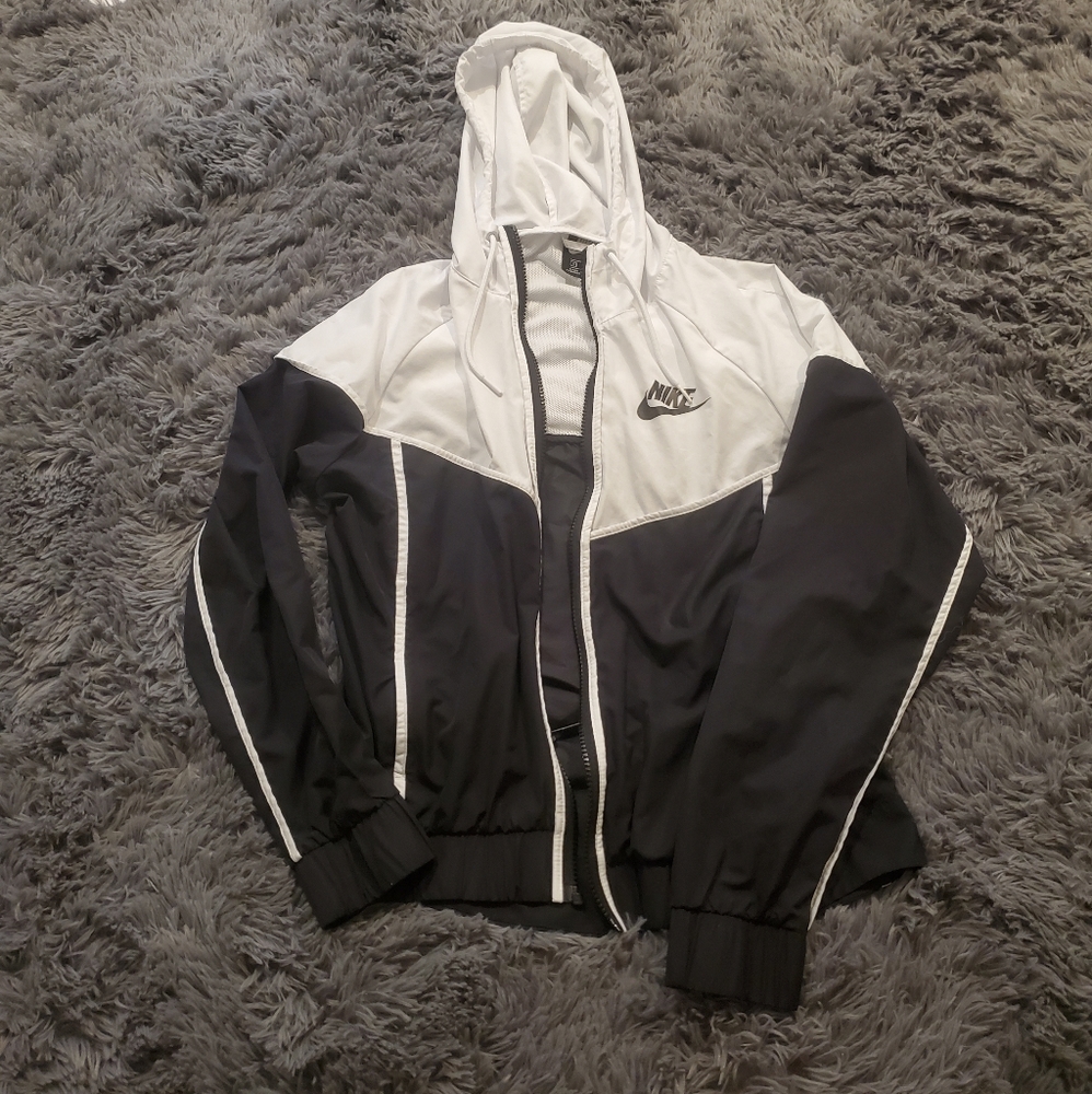 Nike windbreaker